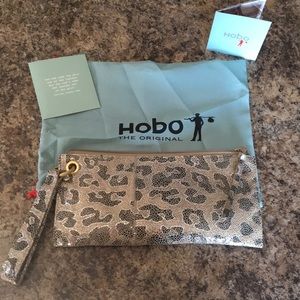 Hobo clutch - new without tags